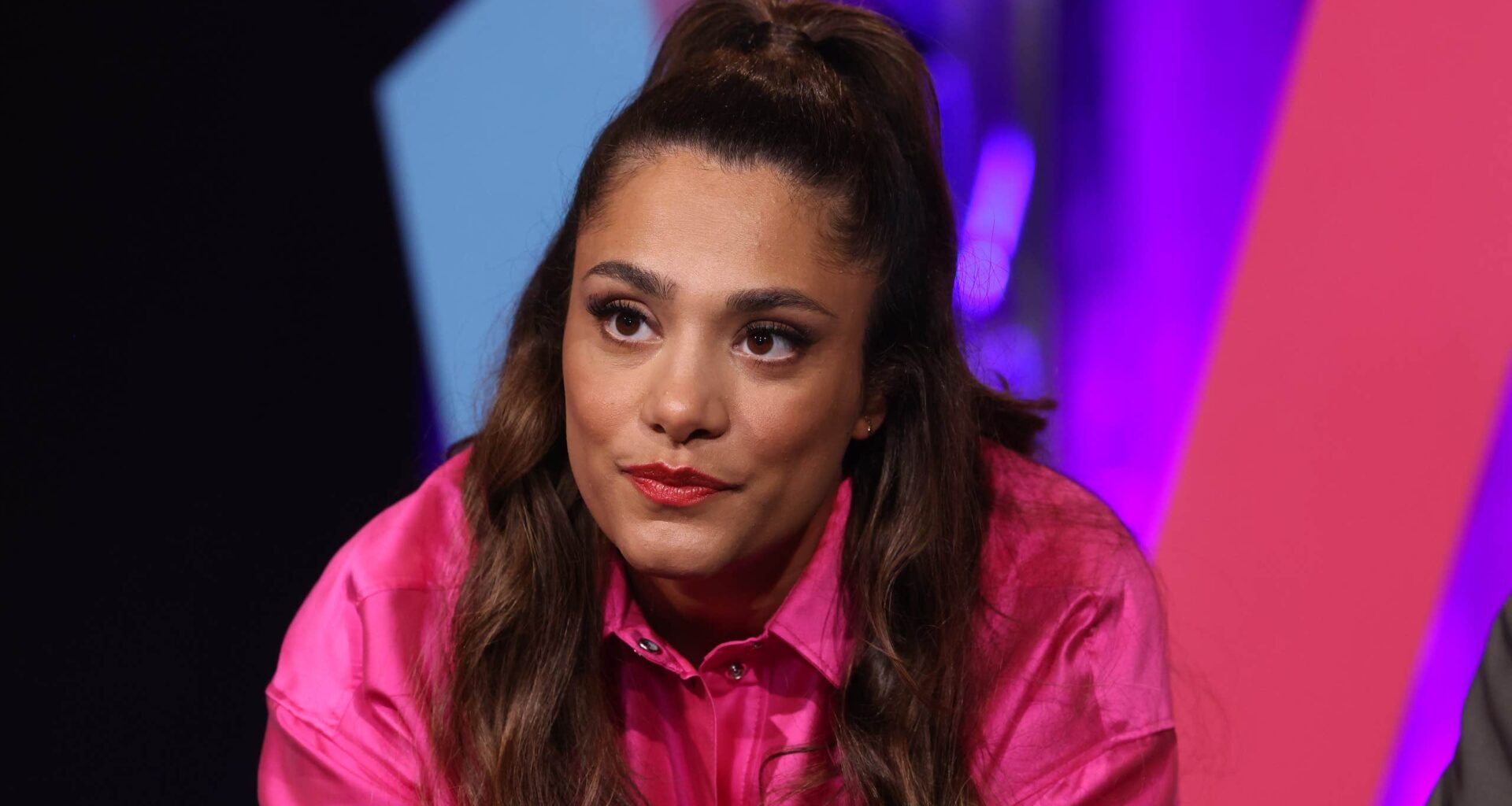 Farah Abadi har separerat – livet som singel: ”Panik”