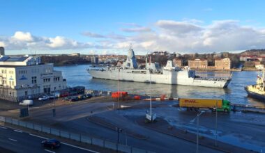 Krigsfartyg i Göteborgs hamn efter ubåtsjaktsövning
