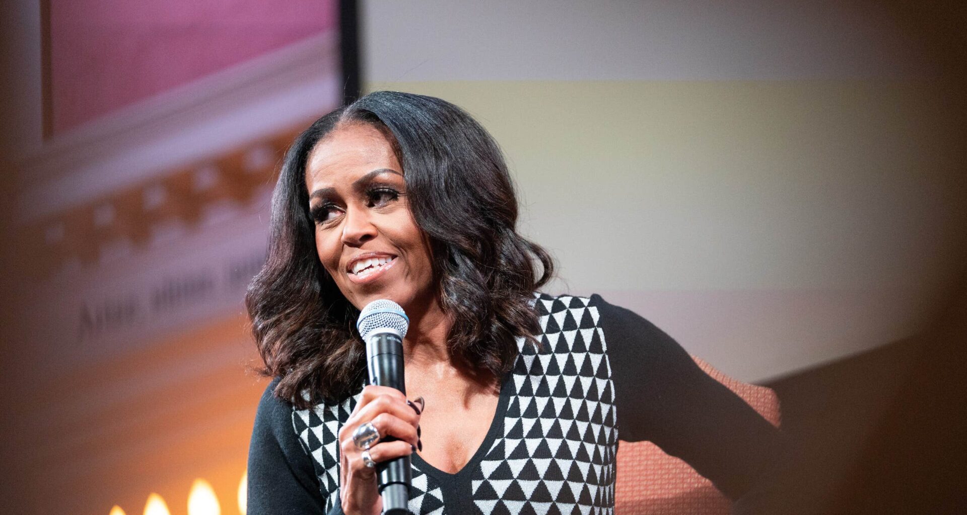 Michelle Obama kritisk till USA:s syn på kvinnor