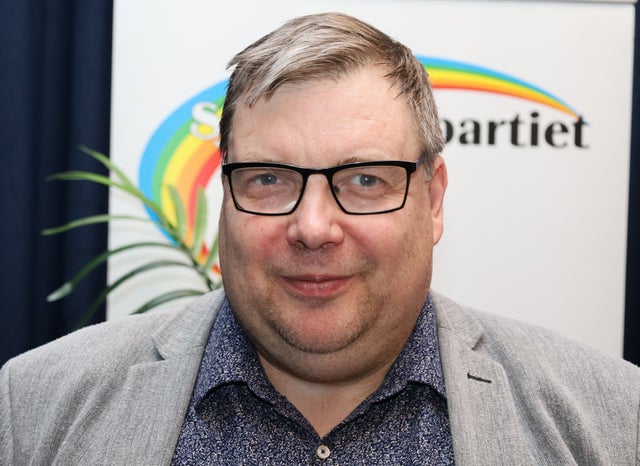 Regionrådet Henrik Olofsson (SVG) efterlyser bevis för att hälsosamtalen för 40-åringar ger effekt.