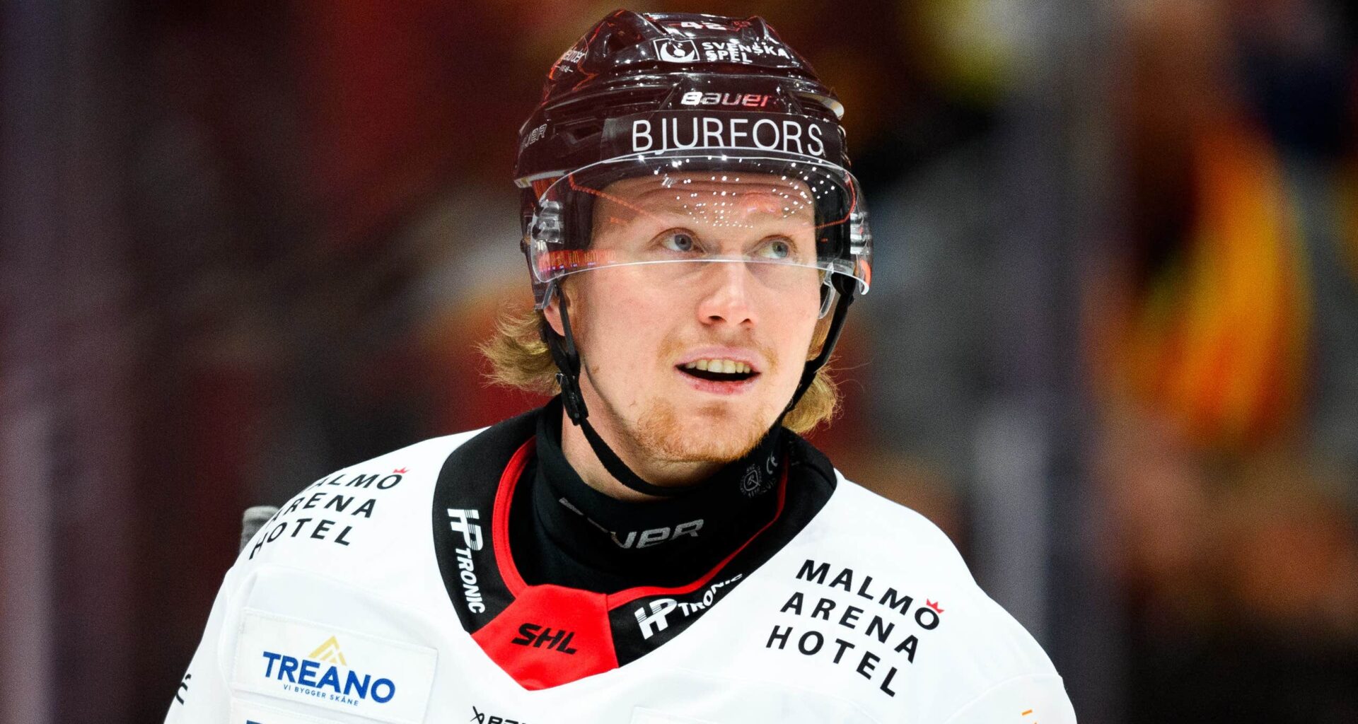 Örebro nära att sno stjärnbacken från SHL-konkurrenten | SHL
