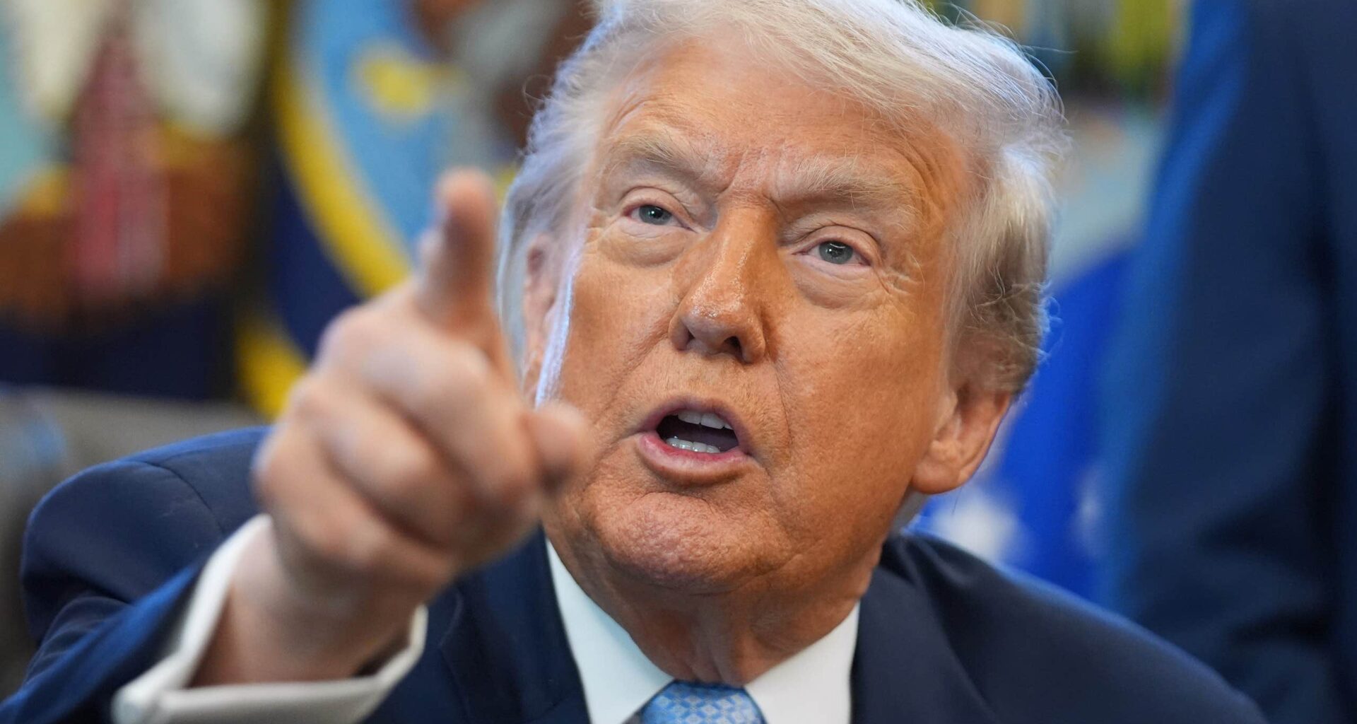 FN:s säkerhetsråd säger ja till Trumps fredsplan i Gaza.