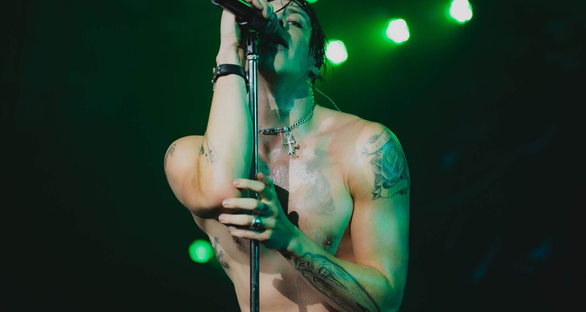 Yungblud ställer in resten av året – orden efter beskedet