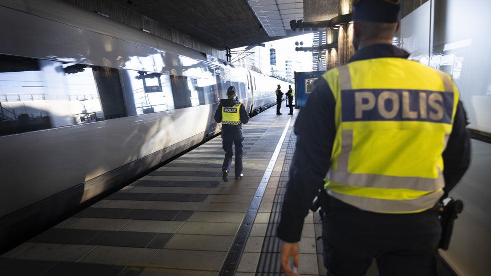 Kostnaden för den extra restiden som kontrollerna innebär beräknas till 47 miljoner kronor per år, enligt Trafikverkets värden för restid. Det framgår av en ny rapport.