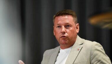 S betalade för vilseledande konton