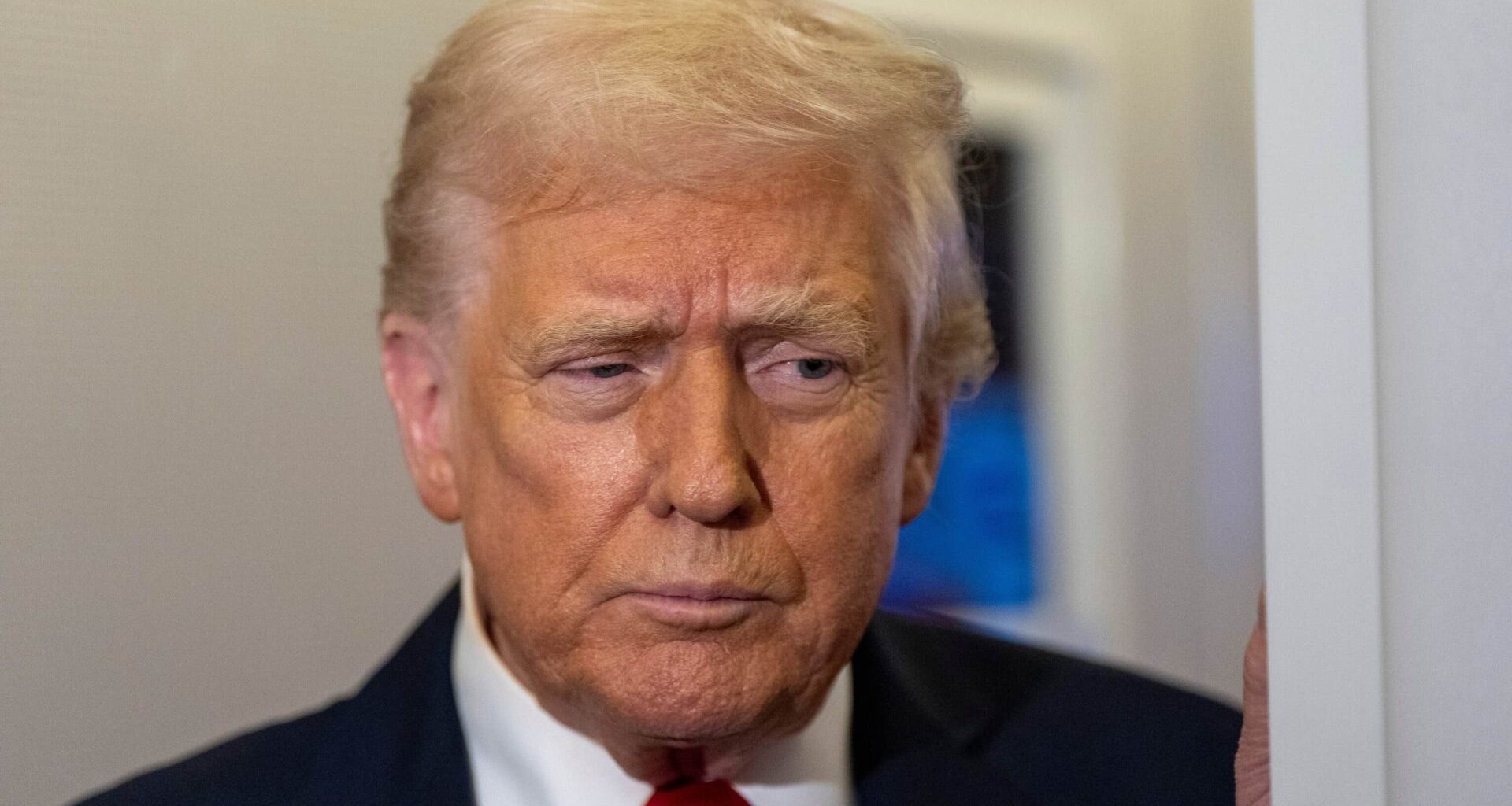 Ilskan mot fredsplanen – i
Trumps egna led