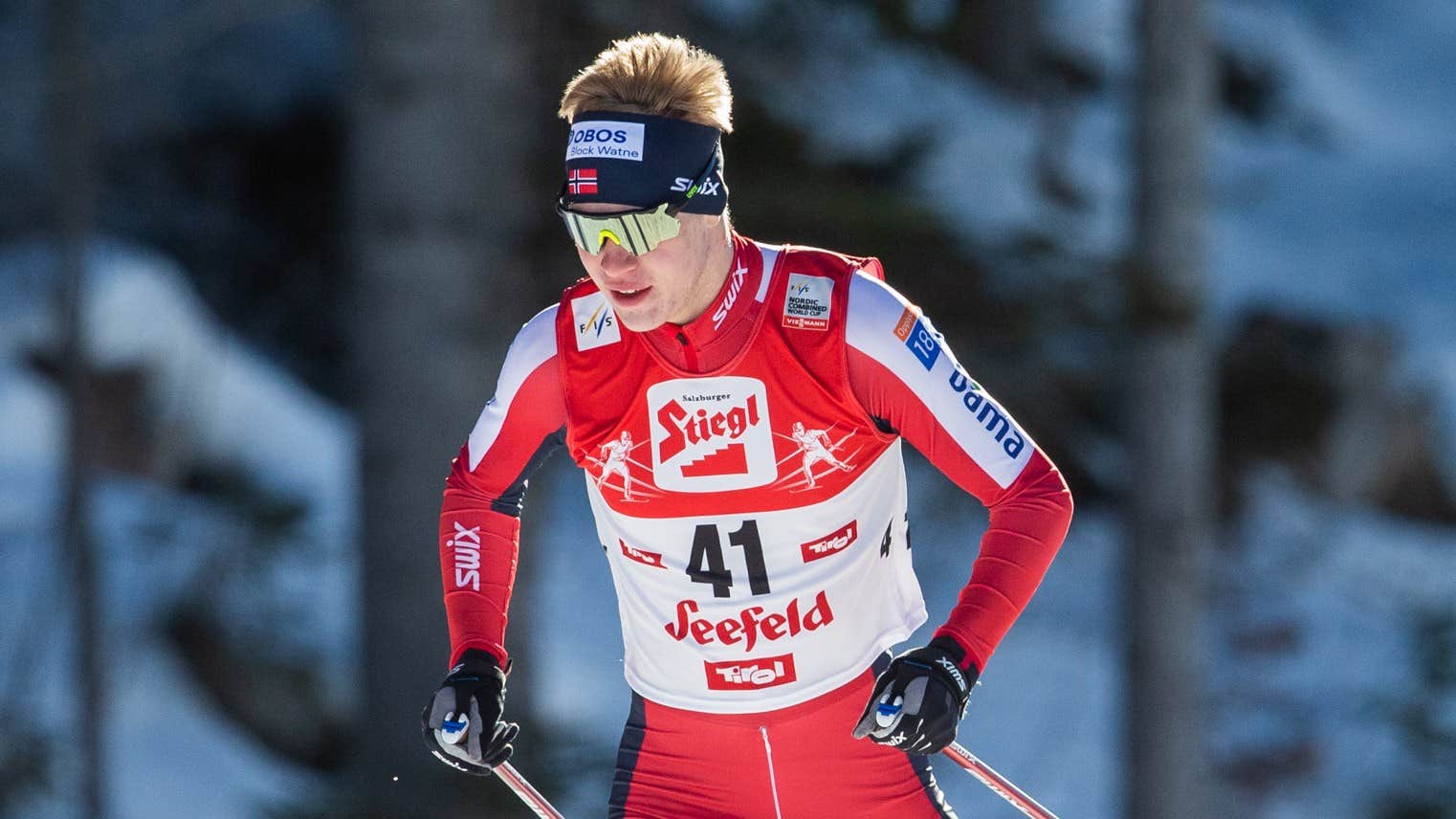 Andreas Skoglund diskad i Ruka – hade för stor dräkt