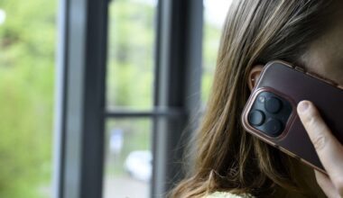 Tiotusentals mobiler blockeras – många kan inte nå 112 redan från måndag