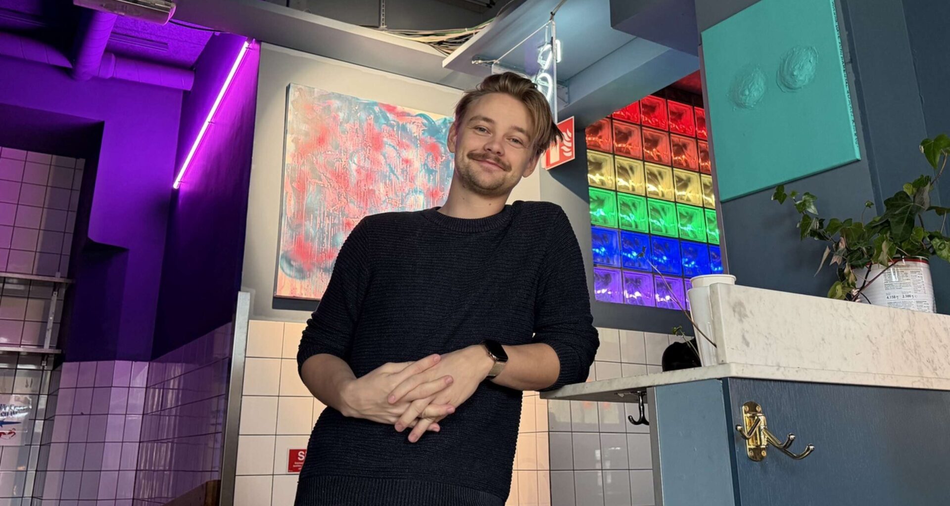 Programledarens militärteknik inför Musikhjälpen: ”Sömnen är min största skräck”