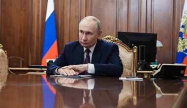 Putin har tre identiska kontor – skyddas av 14 luftvärn i skogen