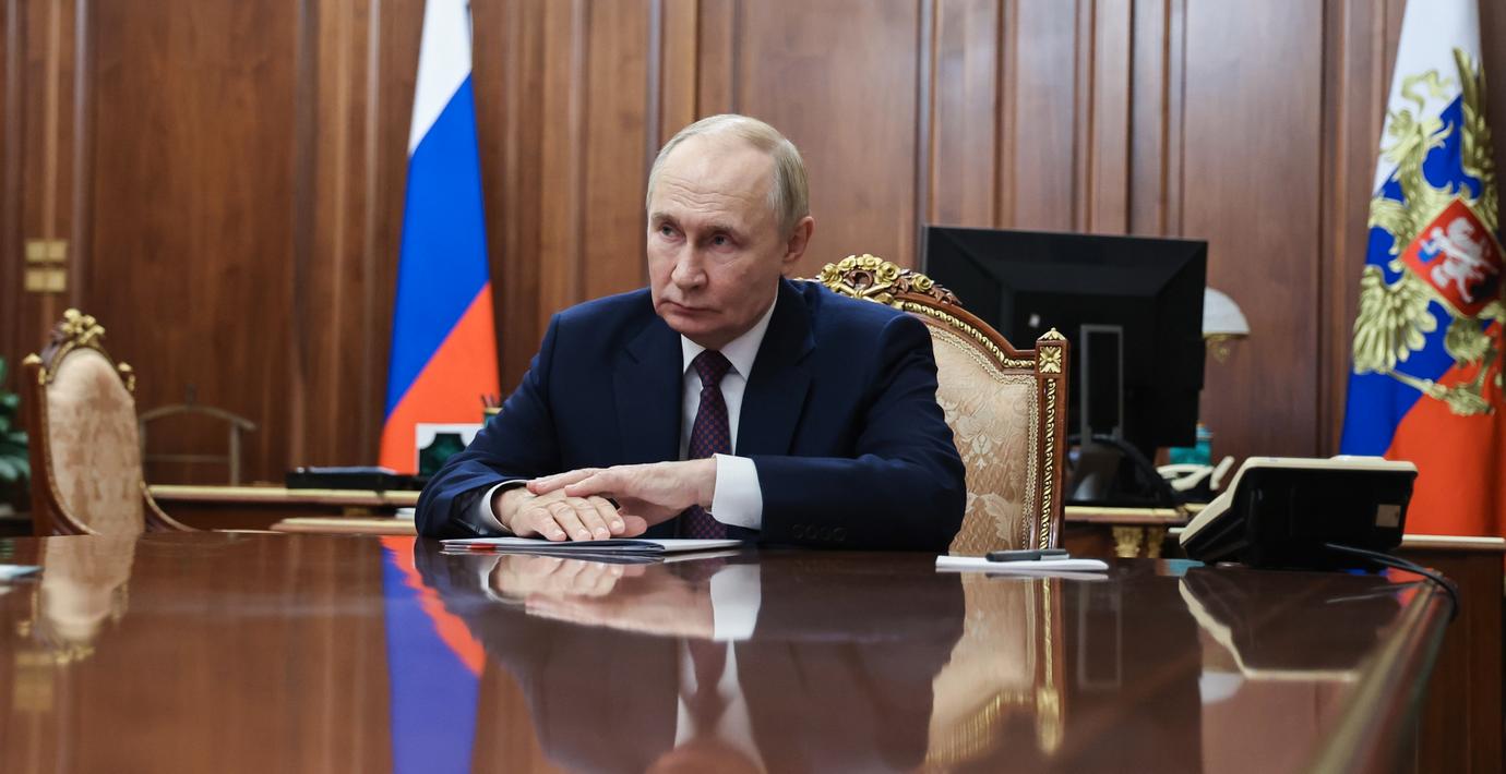 Putin har tre identiska kontor – skyddas av 14 luftvärn i skogen