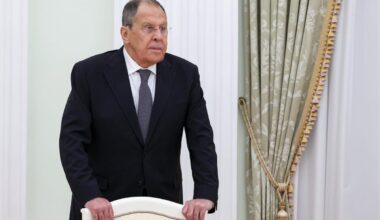 Lavrov: Redo diskutera Trumps misstankar