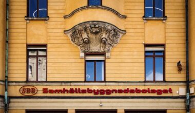 Äldreboenden och vårdcentraler får norska ägare när SBB säljer