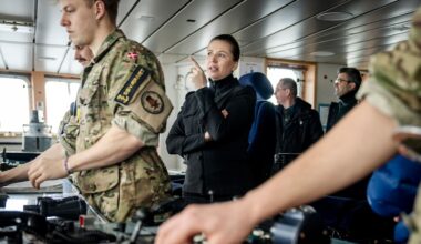 Dansk nattvakt håller koll på Trump och Grönland