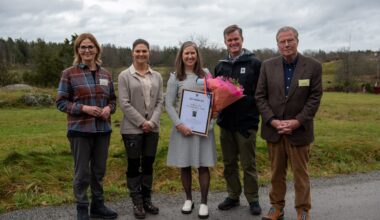 Marie Dackes “Igelkottens förunderliga värld” får utmärkelsen Årets pandabok 2026