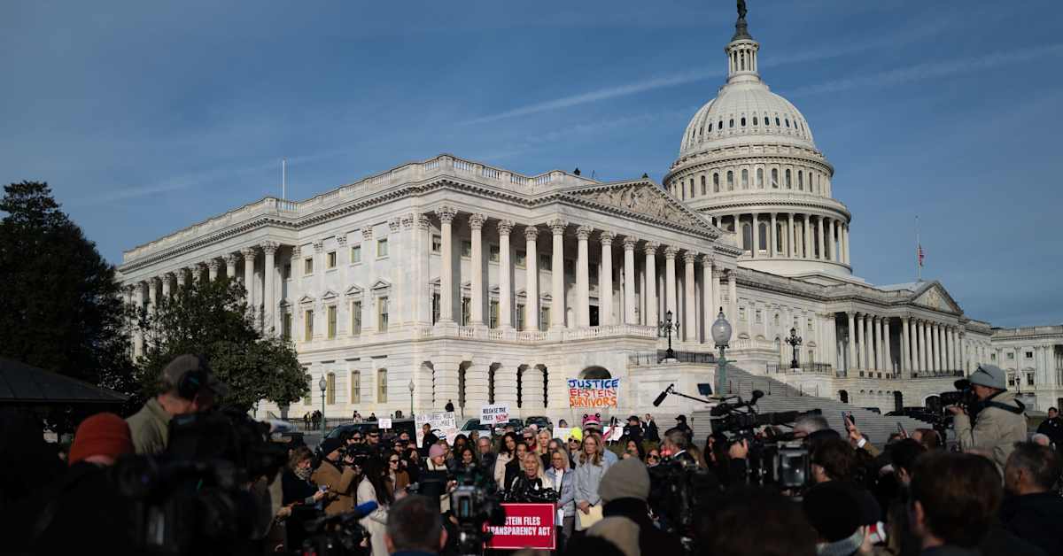 USA:s representant­hus och senat ger grönt ljus för att publicera Epstein­dokumenten | Utrikes