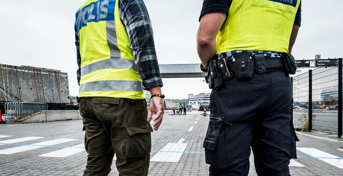 Anmäl utförsel av stora mängder kontanter