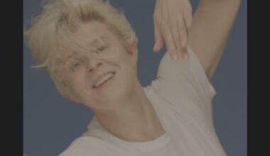 Ny singel från Robyn ute nu - SVT Nyheter