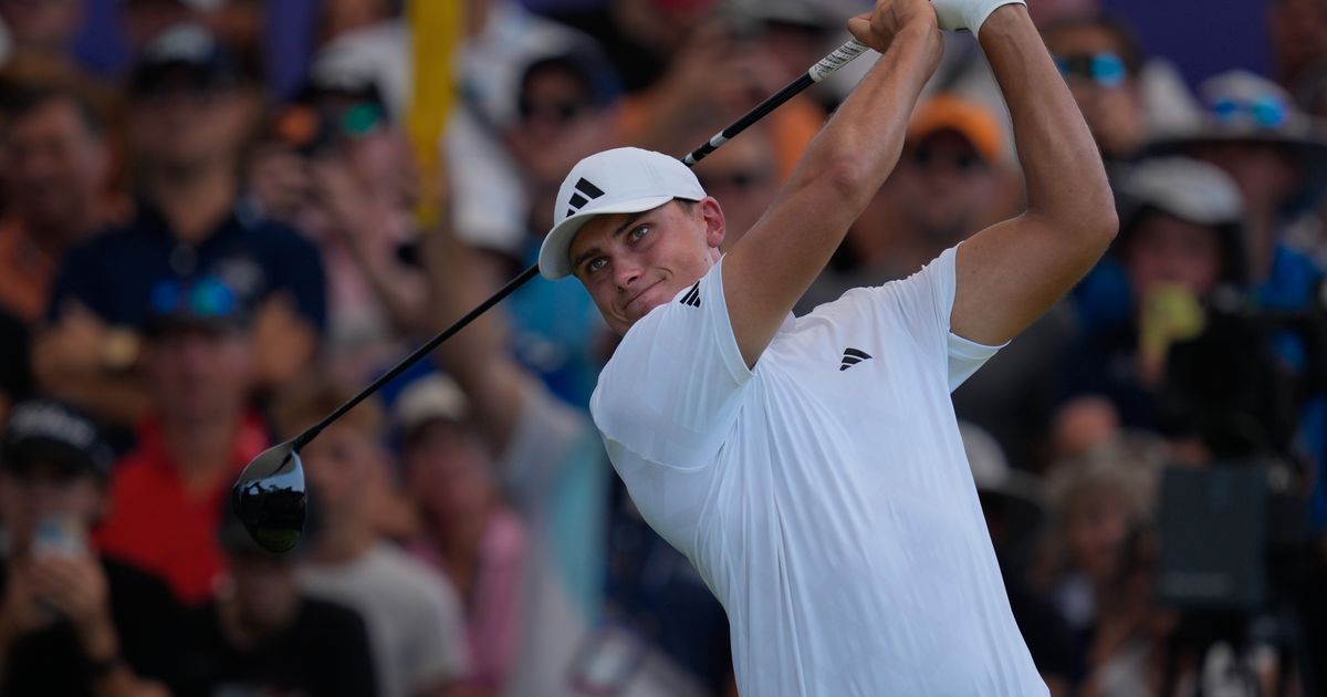 Åberg trea i Dubai – McIlroy tvingade fram särspel - SvD