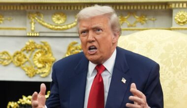 Donald Trump kallar sex demokrater förrädare: ”Straffbart med döden”