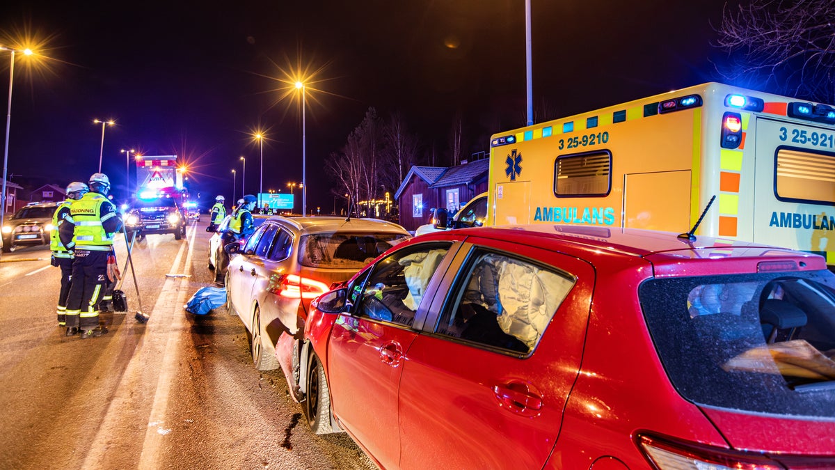 Seriekrock i centrala Falun – mitt i rusningstid – Falu-Kuriren