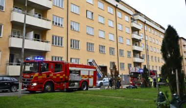 Två till sjukhus efter brand i centrala Stockholm