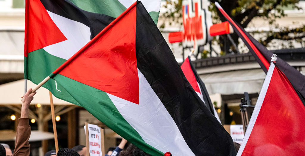 Bild på Hamas i annons för Palestinademonstration