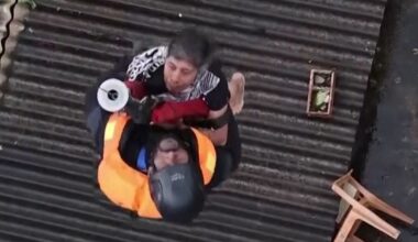 Omkring 600 döda efter skyfall i Sydostasien