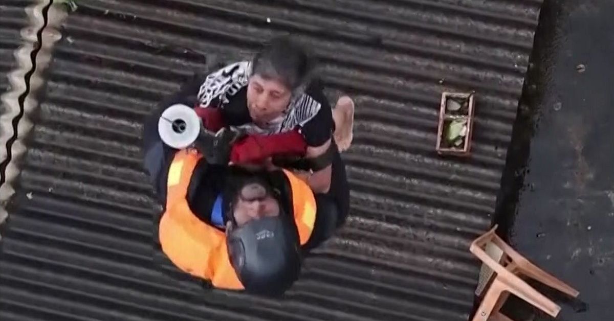 Omkring 600 döda efter skyfall i Sydostasien