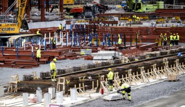 Flera anställda vid bygget av stålverket i Boden måste lämna Sverige - Radio Sweden på lätt svenska