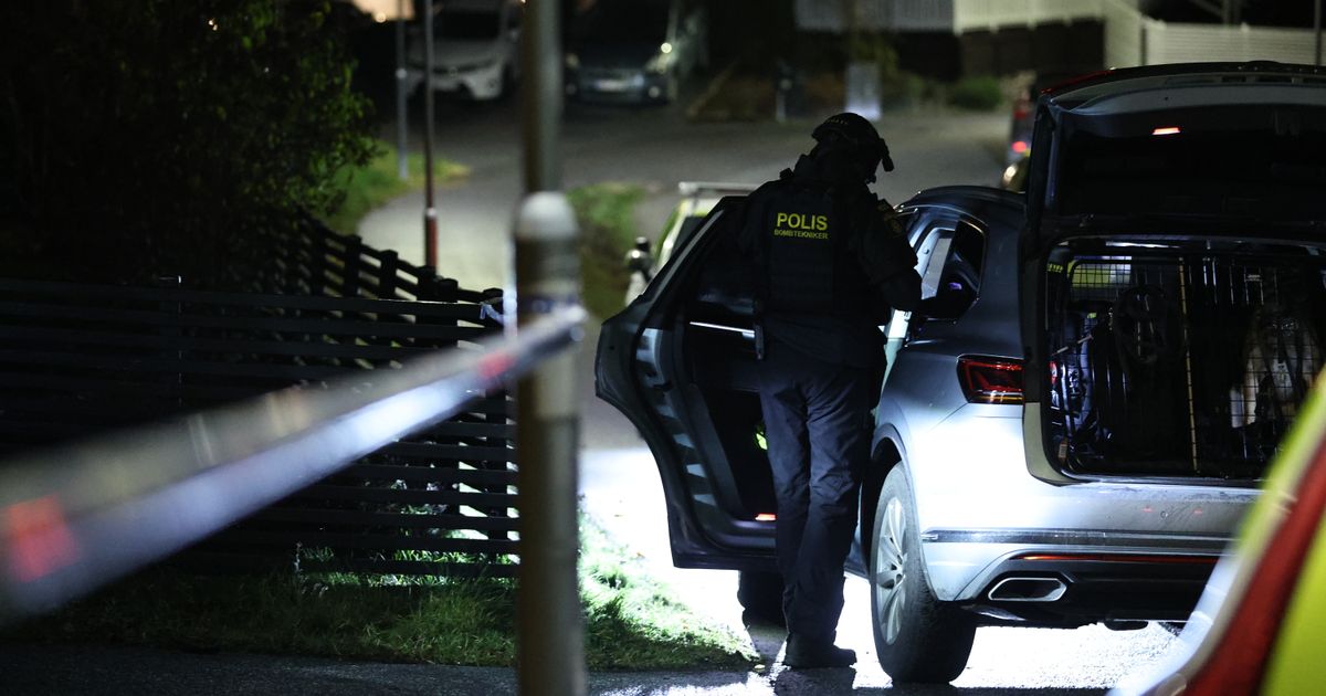 Explosion vid radhus norr om Stockholm