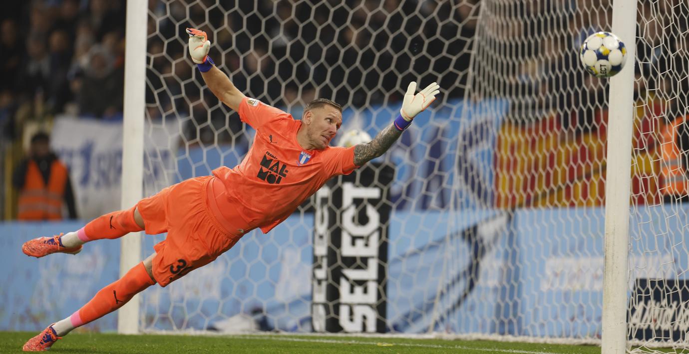 Robin Olsen stänger inte landslagsdörren: ”Får se”