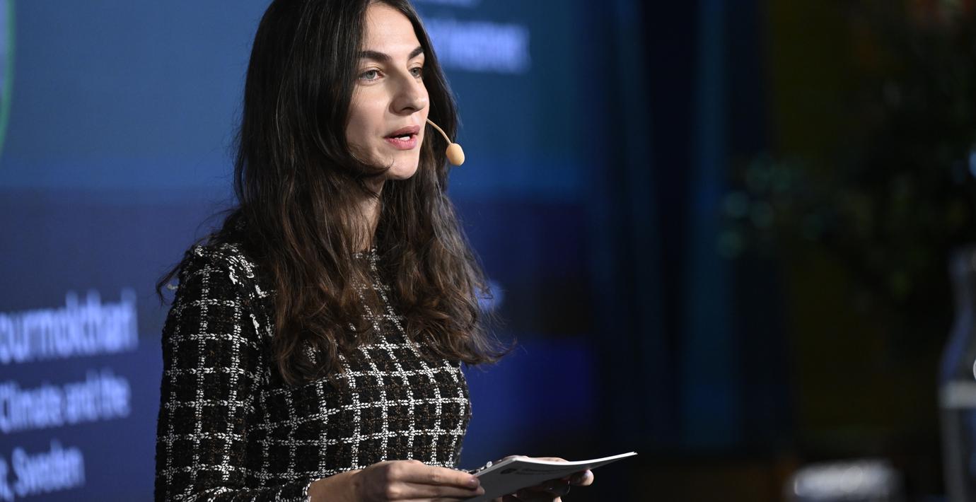 ”L gör saker som är svåra att förklara”