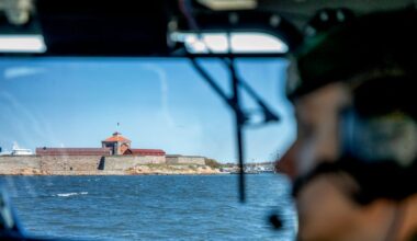 Försvaret och politiker oense: ”Inte rationellt”