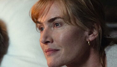 Starka känslor väntar i ”Goodbye June” – årets stora julfilm på streaming