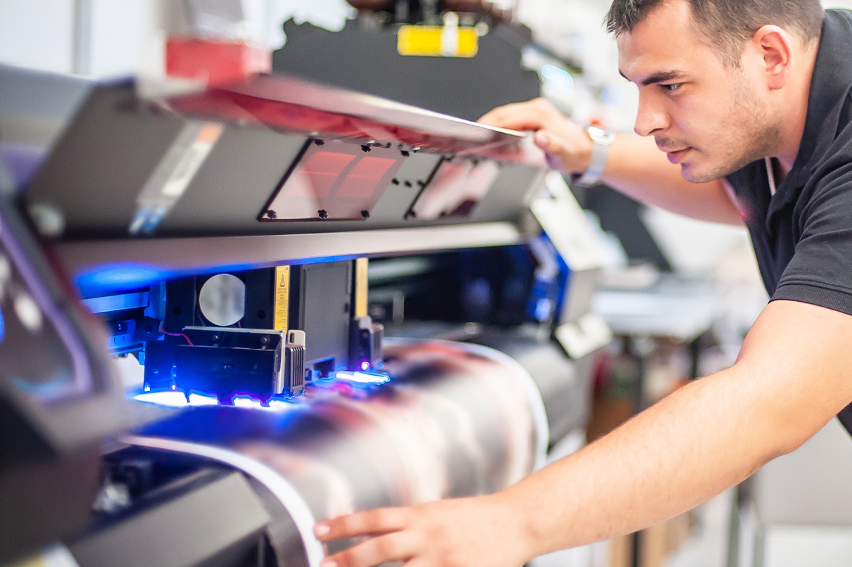 Torsten Jansson, grundare och huvudägare av New Wave Group, under en fotografering den 16 maj 2022 i Kosta.