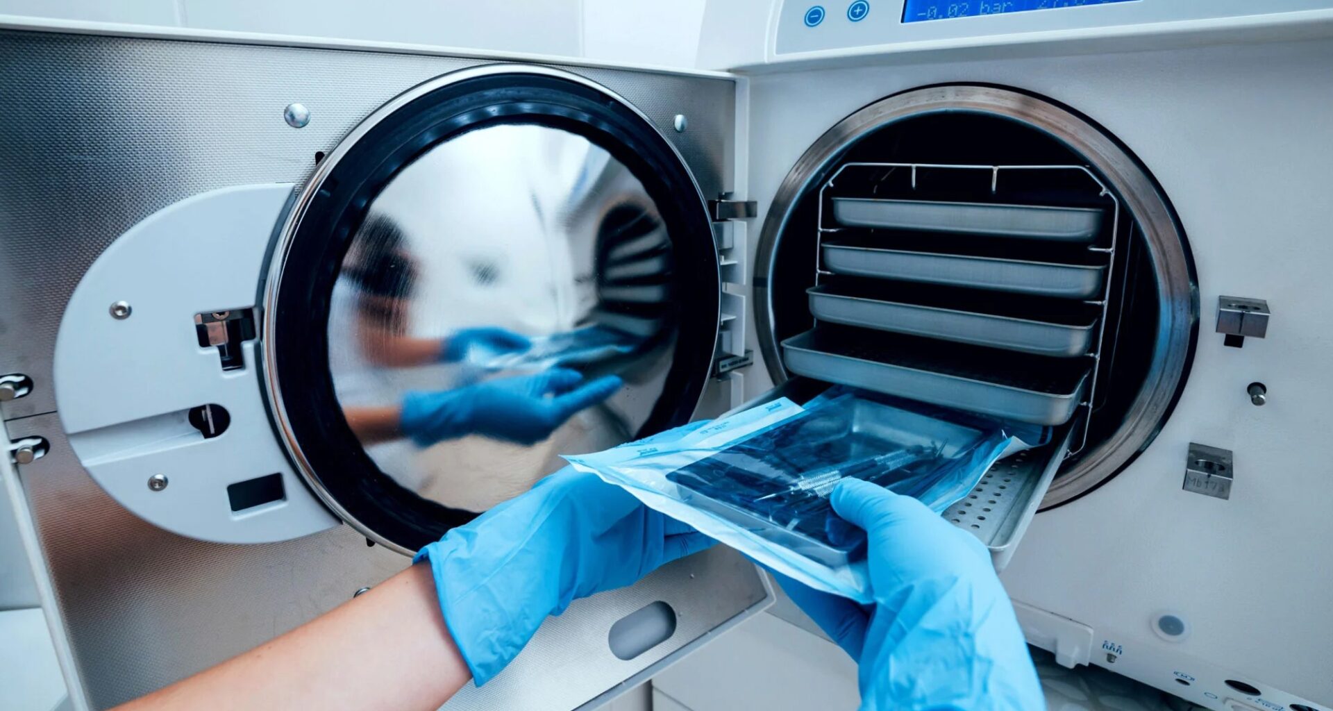 Emanuel 1984x1116 (1) (1)