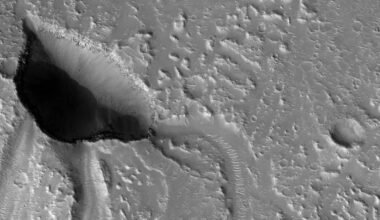 Grottor på Mars kan vara rester av flodlandskap