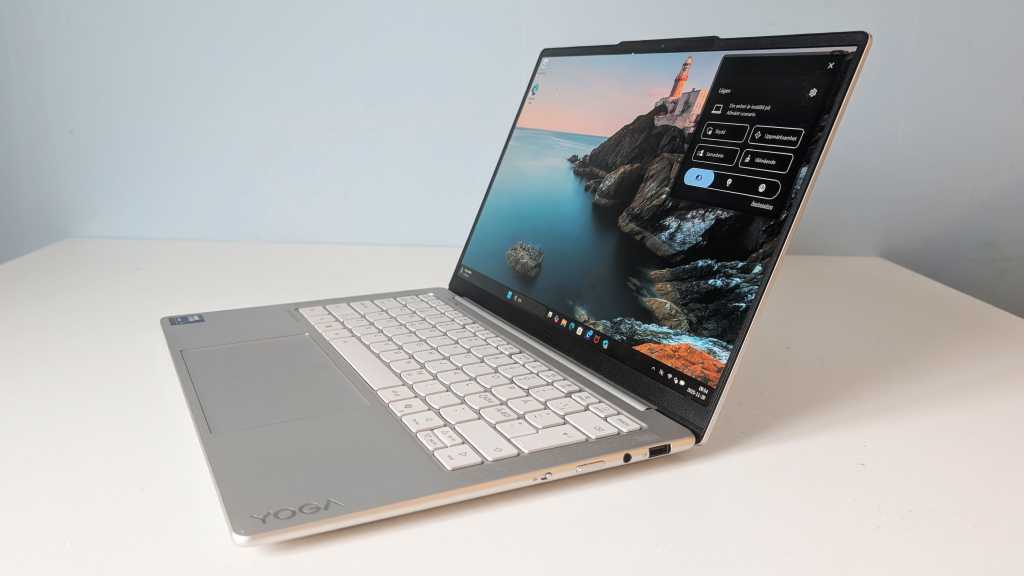 Lenovo Yoga Slim 7i 14 Aura Edition