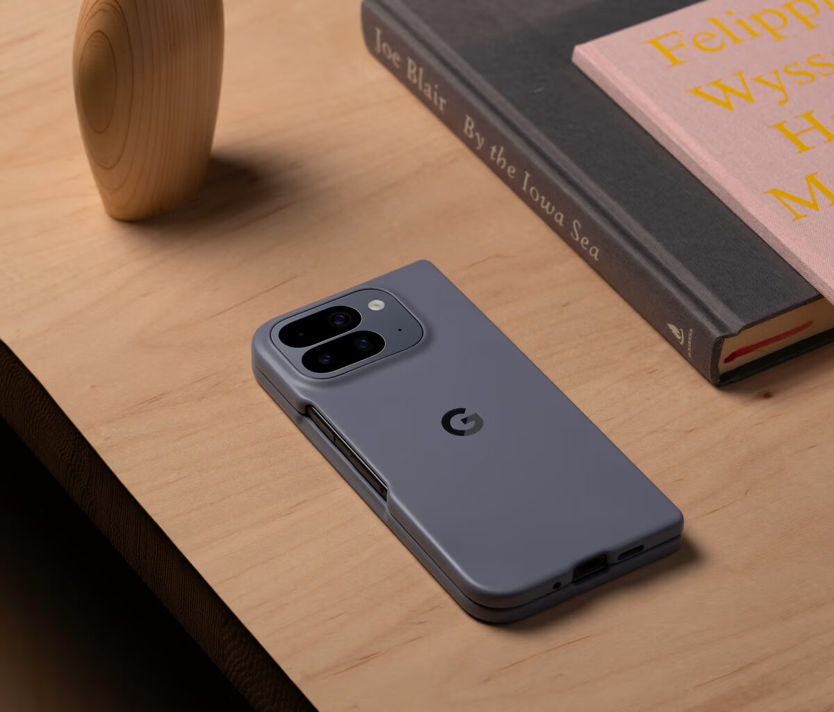 Pixel 10 Pro Fold at work