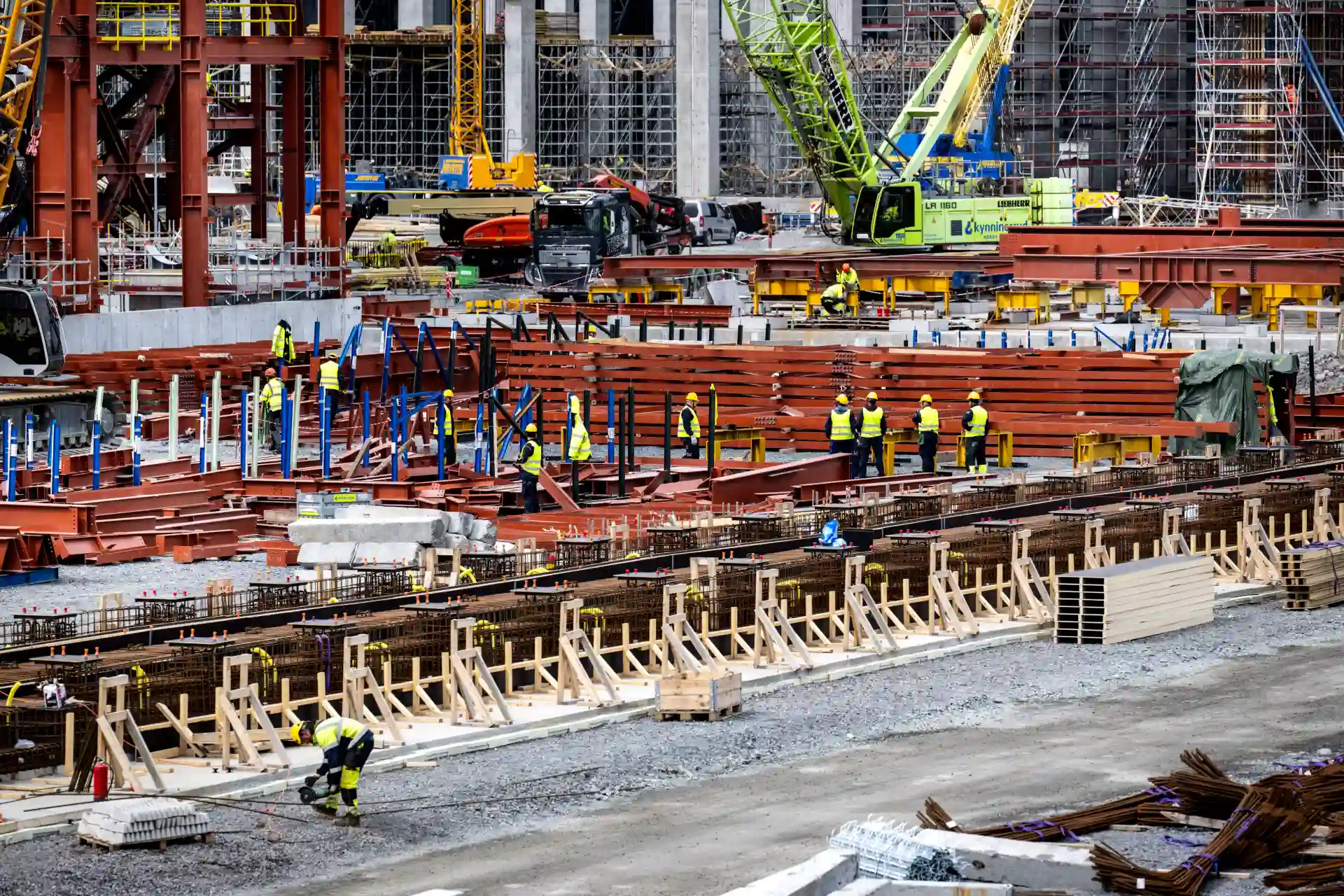 Över 30 avvisas efter insatsen vid Stegra-bygget