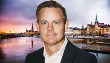 Boije om bostadspriserna: ”Starkare utveckling än normalt” - Stockholm, Sweden. Panorama of the old town and church