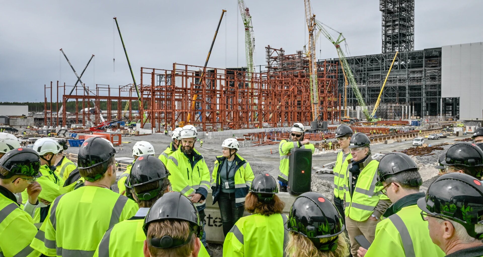 Emanuel 1984x1116 (1) (1)