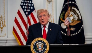 USA pausar alla asylbeslut | SVT Nyheter