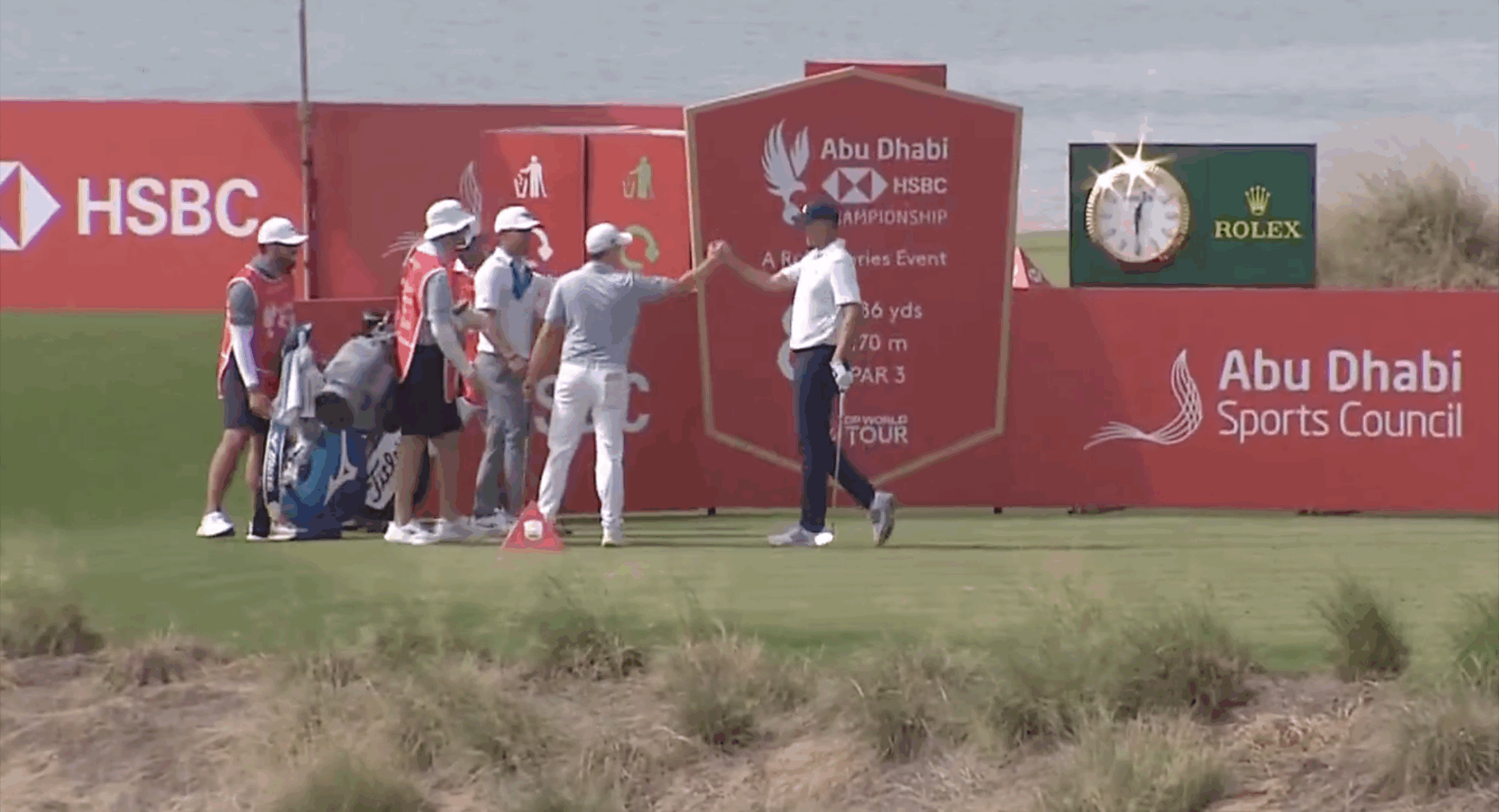 golfspelare på golfbana