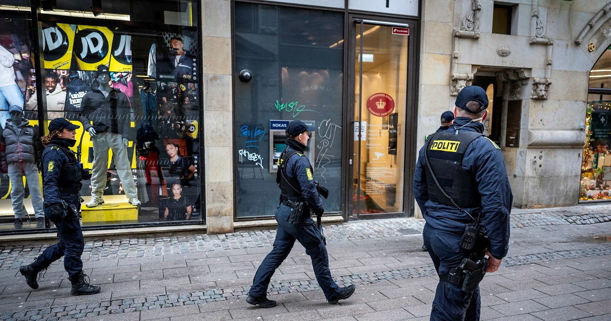 Rättegång om handgranater som kastades mot Israels ambassad