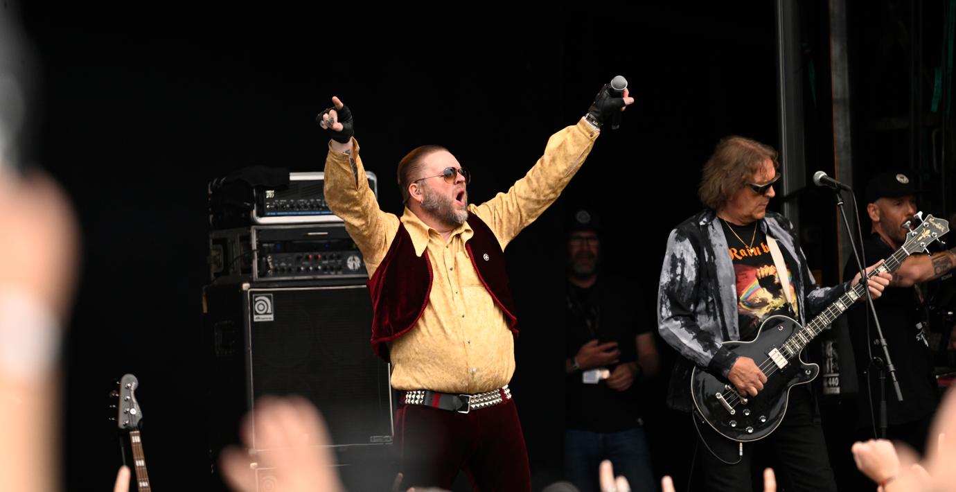 Korslagda till Mello efter slopat könsord