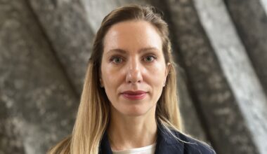 Ukrainas ambassadör: Ryssland kommer inte bli demokratiskt inom överskådlig framtid 1 november 2025 - Ekots lördagsintervju