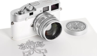 Påvens Leica såldes för enorm summa – Drottningens blev betydligt billigare