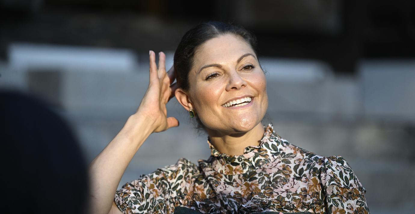 Svenskarna vill hellre att kronprinsessan tar tronen